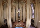 Rzecznik rządu spodziewa się zmiany limitów liczby wiernych uczestniczących w Mszach