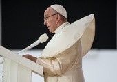 Franciszek: Miłowanie jak Chrystus to gotowość służenia innym