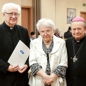 Wanda Kolasa, bp Gerard Kusz i ks. Konrad Kołodziej honorowymi członkami Katolickiego Stowarzyszenia Wychowawców