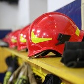 Dąbrowa Górnicza. Strażacy opanowali pożar zakładu. Paliły się tworzywa sztuczne