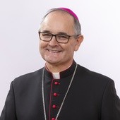Abp Przybylski do nauczycieli: Chciałbym Was zapewnić o naszej wdzięczności i modlitwie