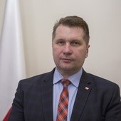 Sondaż: Jak Polacy oceniają kontrowersje wokół ministra Czarnka?