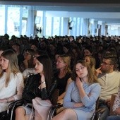 Młodzi w Kościele: oczekiwania kontra rzeczywistość