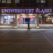 Największe śląskie uczelnie wyższe przygotowują się do kontynuowania zdalnych zajęć