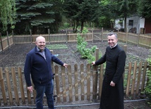 Dbanie o świat, który podarował Bóg