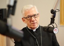 Abp Wiktor Skworc: Misją Kościoła jest zachęcanie do udziału w wyborach