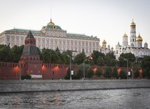 Rosja: Kolejki chętnych do poparcia kandydatury Nadieżdina w wyborach prezydenckich