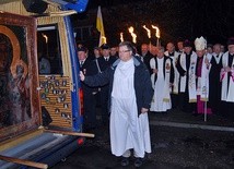 Moment przybycia ikony Jasnogórskiej do parafii św. Leonarda