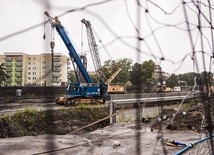 Dofinansowanie zagrożonej budowy DTŚ