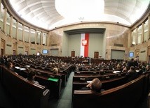 Sejm debatował nad projektem zmian w KRS 