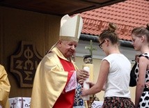 Najpierw młodzież, potem rodziny