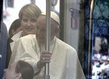 Franciszek w krakowskim tramwaju
