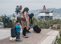 Lesbos: 6 godzin z papieżem