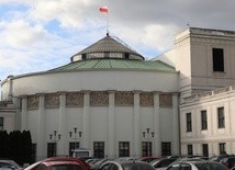 Marszałek zwołuje pilne posiedzenie Sejmu