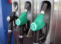 Francja: w południowo-wschodniej części kraju połowa stacji benzynowych nie ma paliwa