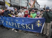 Narodowy Marsz Papieski w Warszawie