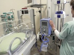 2-letni chłopiec mógł przebywać pod wodą nawet kilkanaście minut. Udało się go wybudzić!