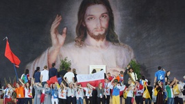 Na kłopoty – Miłosierdzie Boże. Polskie soft power w wersji duchowej