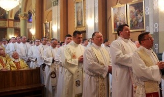 Módlmy się za kapłanów!