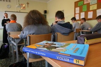 Zmiany w zasadach organizacji lekcji religii