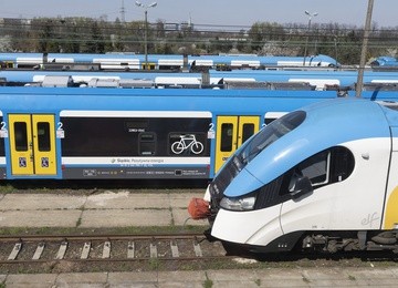 Region. Urząd Marszałkowski i Koleje Śląskie zamawiają 25 pociągów