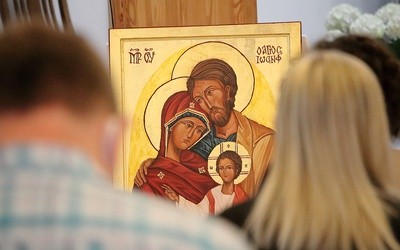 Modlitwa przed ikoną Świętej Rodziny