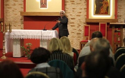 O. Jose Maniparambil w Płocku: Zobacz rodzinę od "Bożej podszewki"