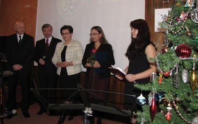 Medal w kategorii Debiut otrzymała Maria Weronika Kmoch (druga z prawej)