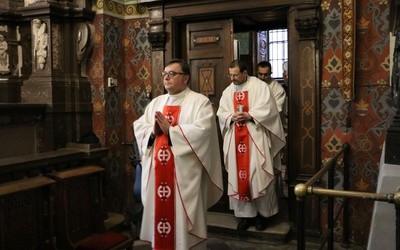 22 lutego - Pielgrzymi w katedrze płockiej cz. 1