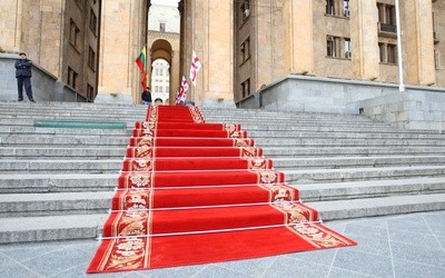 Gruzja jest pięć minut od dyktatury