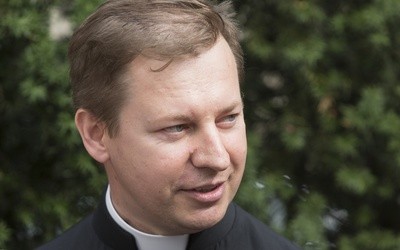 Rzecznik KEP: Zarzut o. Wiśniewskiego, że „biskupi milczą” – bezpodstawnym oskarżeniem i krzywdzącym nadużyciem
