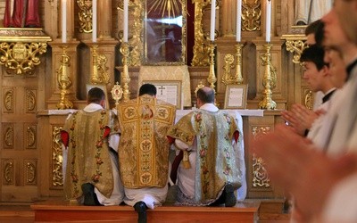 Franciszek o Mszy trydenckiej: Powrót do prawdziwych intencji Benedykta XVI i Jana Pawła II