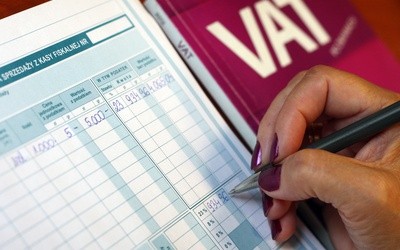 Zatrzymano 5 osób ws. narażenia SP na stratę ponad 343 mln zł w związku z VAT