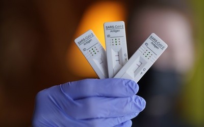 Od czwartku testy na koronawirusa można wykonać także w aptekach