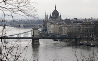 Premier Węgier: rząd doszedł do wniosku, że nie należy zmieniać stosunku do wojny na Ukrainie