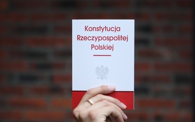 Konstytucyjna propozycja Tuska. PiS nie mówi "nie"