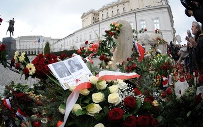 16 lat temu pod Smoleńskiem rozbił się samolot prezydencki z 96 osobami na pokładzie