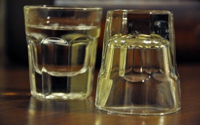 Badacze: Alkohol uszkadza mózg nawet po rozpoczęciu abstynencji
