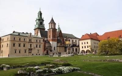 Abp Marek Jędraszewski mianował czterech nowych kanoników kapituły katedralnej na Wawelu