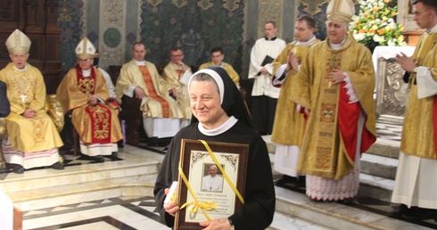 Papież do sióstr pasjonistek: Pozostańcie wierne i bliskie Krzyżowi