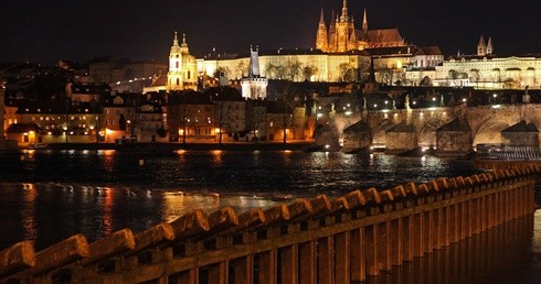 Ozdrowiał biskup chory na COVID 19