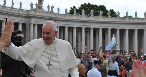 Papież prosi o wsparcie jego pielgrzymki do Portugalii