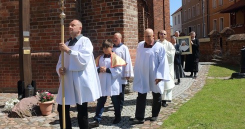 Wprowadzenie relikwii w Tolkmicku