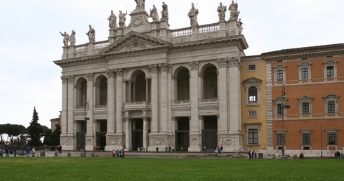 Diecezja rzymska modli się za swojego emerytowanego biskupa Benedykta XVI