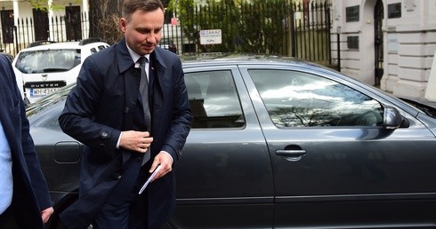 Prezydent: Zwracam się do marszałek Sejmu o pilne zwołanie posiedzenia Izby ws. koronawirusa