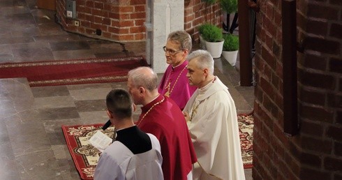 Święcenia biskupie ks. Wojciecha Skibickiego cz. II