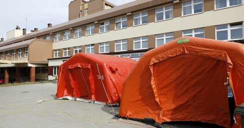 MZ: 170 nowych zakażeń koronawirusem, od sobotniego wieczora zmarło 6 osób