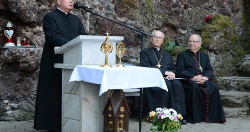 Zmarł ks. Bronisław Piasecki, osobisty sekretarz prymasa Wyszyńskiego