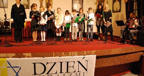 Modlitwa, mezuza, koncert, konkurs. Wrocławskie obchody Dnia Judaizmu w Kościele katolickim