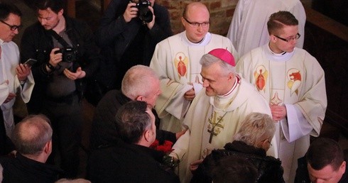 Ks. Joniak do bp. Skibickiego: Niech dobry Bóg błogosławi!